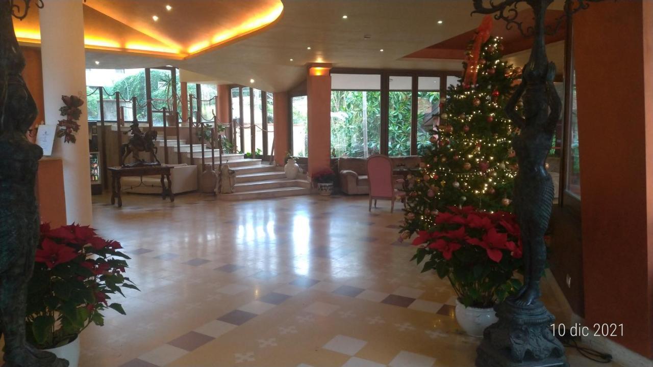 Ares Hotel 산 조반니 라푼타 외부 사진